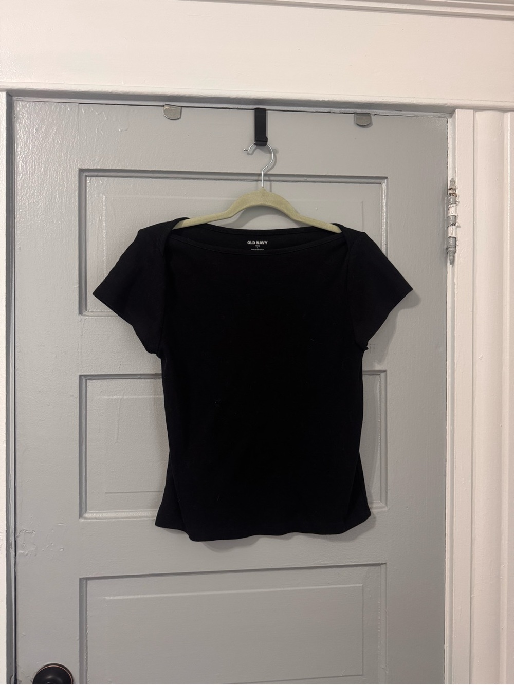 Old Navy Black Boat Neck Short Sleeve Tee